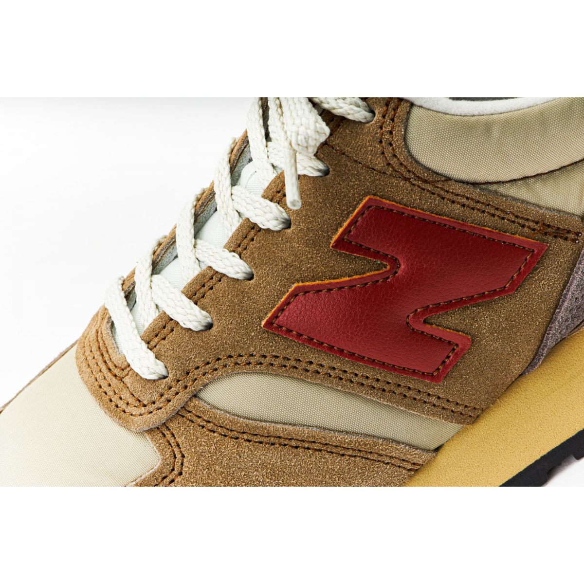 Кроссовки New Balance M730BBR Кроссовки New Balance M730BBR