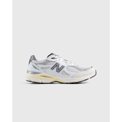 Кроссовки New Balance 990 V3