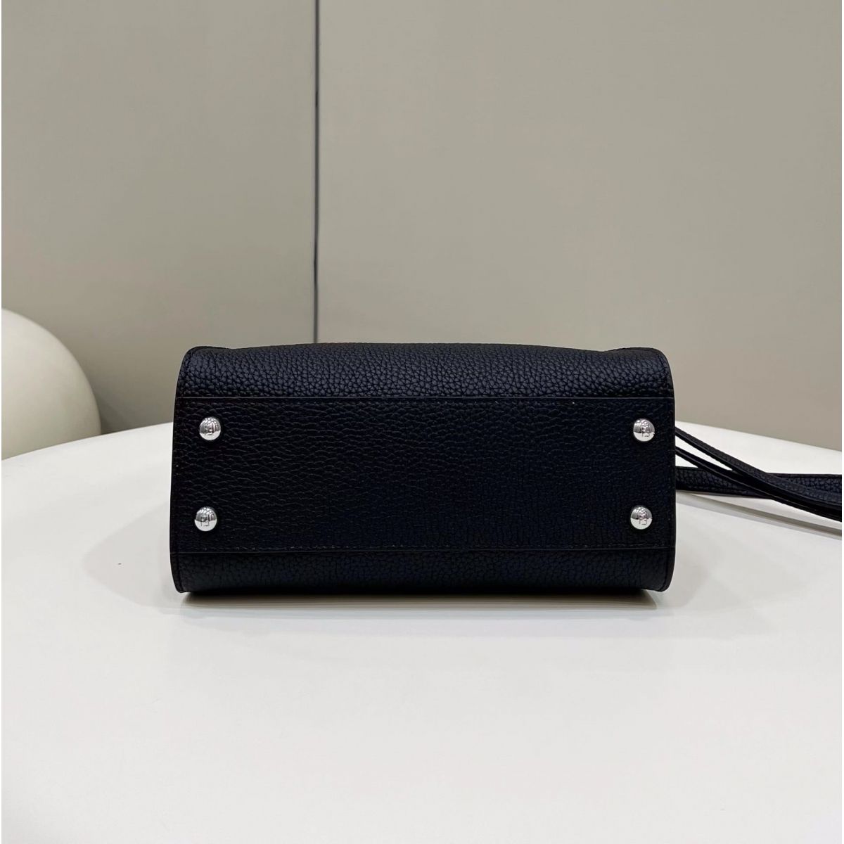 Дамская сумка Fendi Peekaboo ISEEU Дамская сумка Fendi Peekaboo ISEEU
