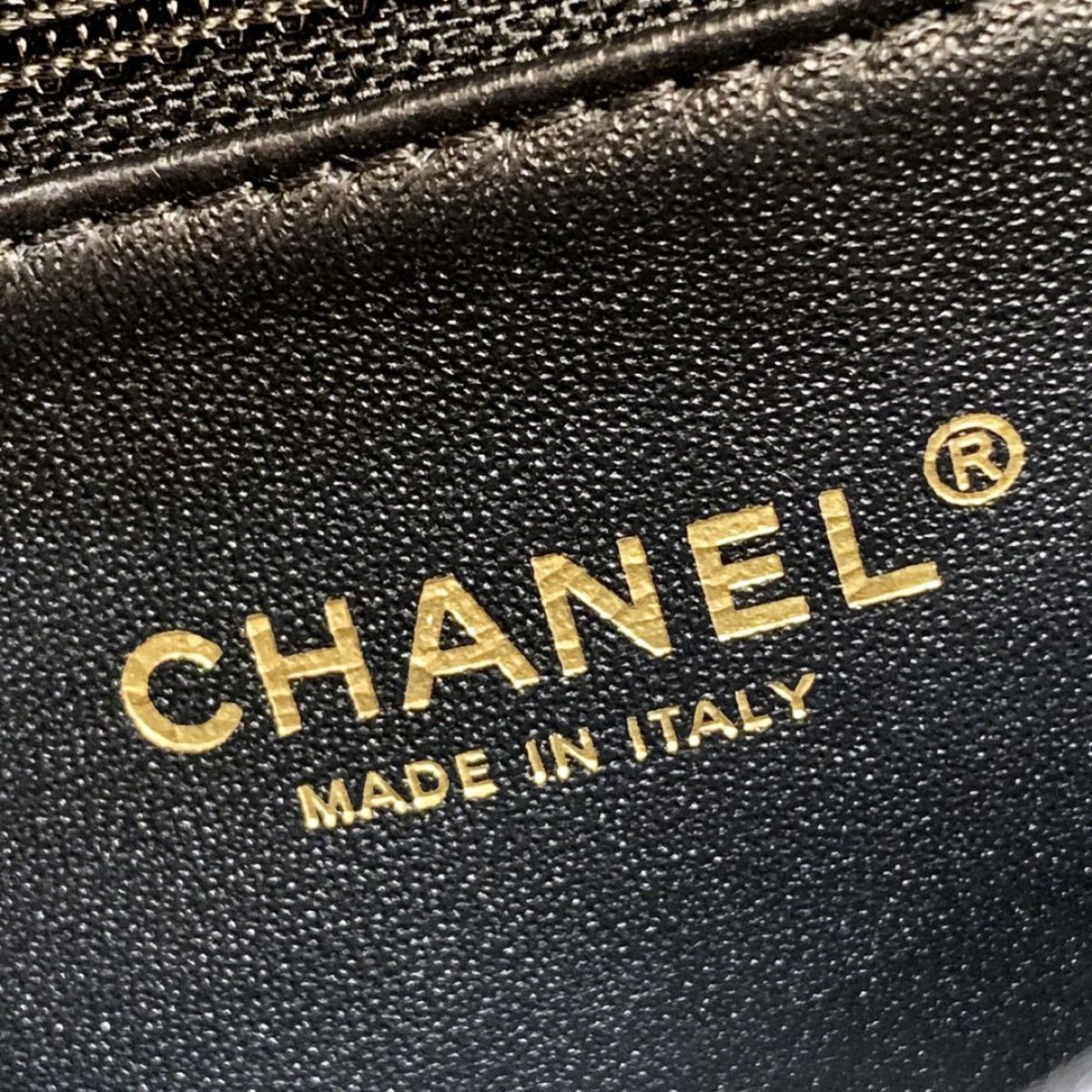 Дамская сумка Chanel Black Caviar Leather Дамская сумка Chanel Black Caviar Leather