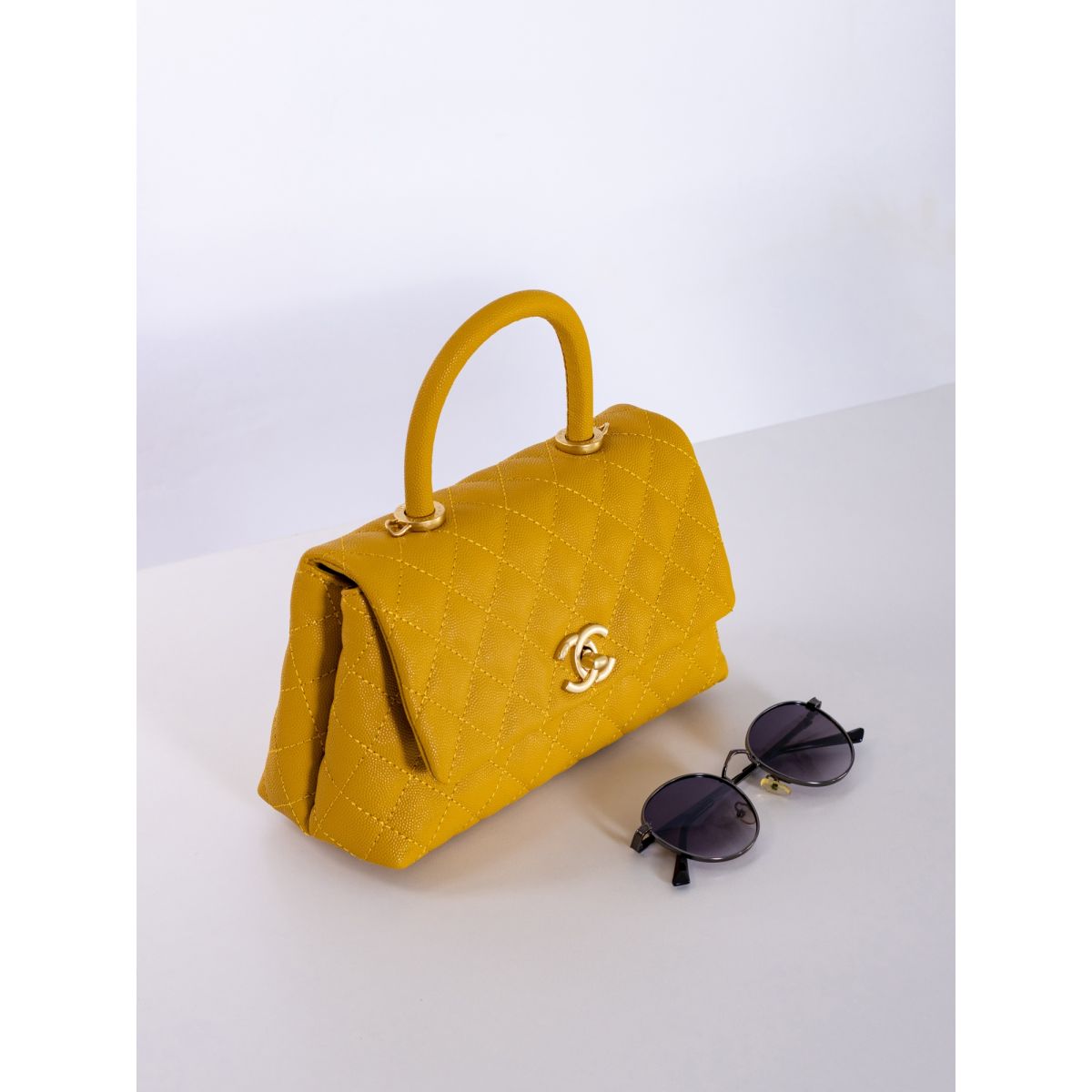 Дамская сумка Chanel Yellow Caviar Leather Дамская сумка Chanel Yellow Caviar Leather